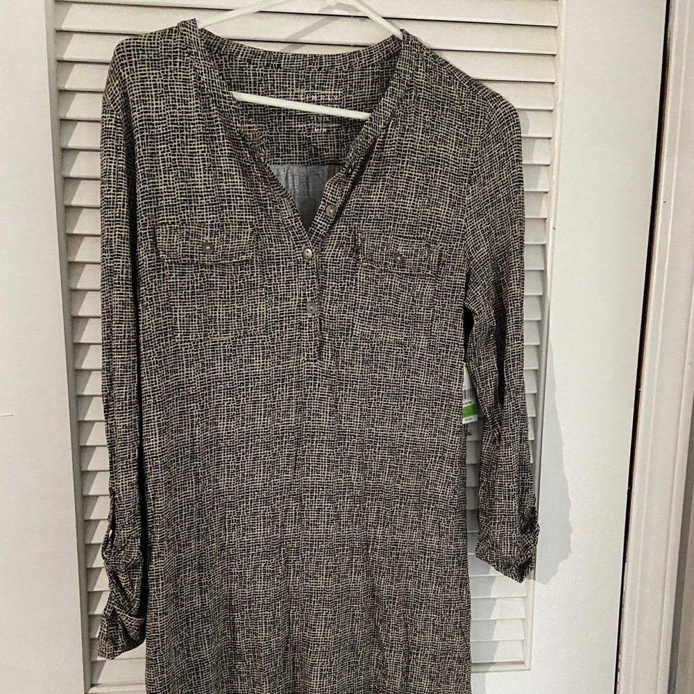 Simply styled fall dress